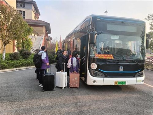 平安求學路 公交護周全